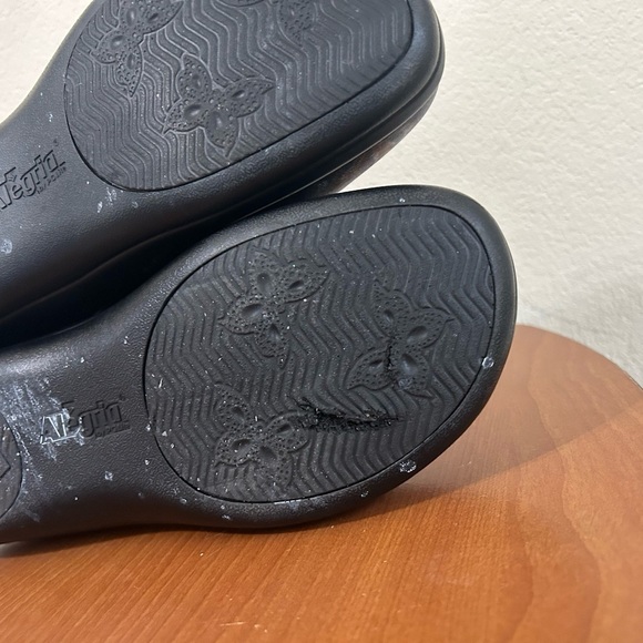 Alegria Women's Sz 8-8.5/EU38 Multicolor Black/Blue Leather PG Lite Loafer Swirl - Picture 11 of 11